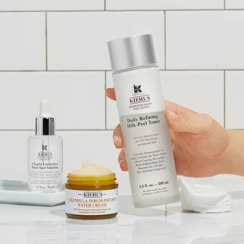 Kiehl's Daily Refining Milk-Peel Toner nežni eksfoliacijski tonik za vse tipe kože vključno z občutljivo kožo 200 ml