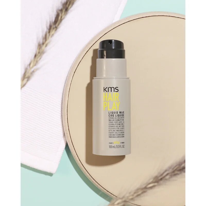 KMS Hair Play Liquid Wax vosek za lase za fiksacijo in obliko 100 ml