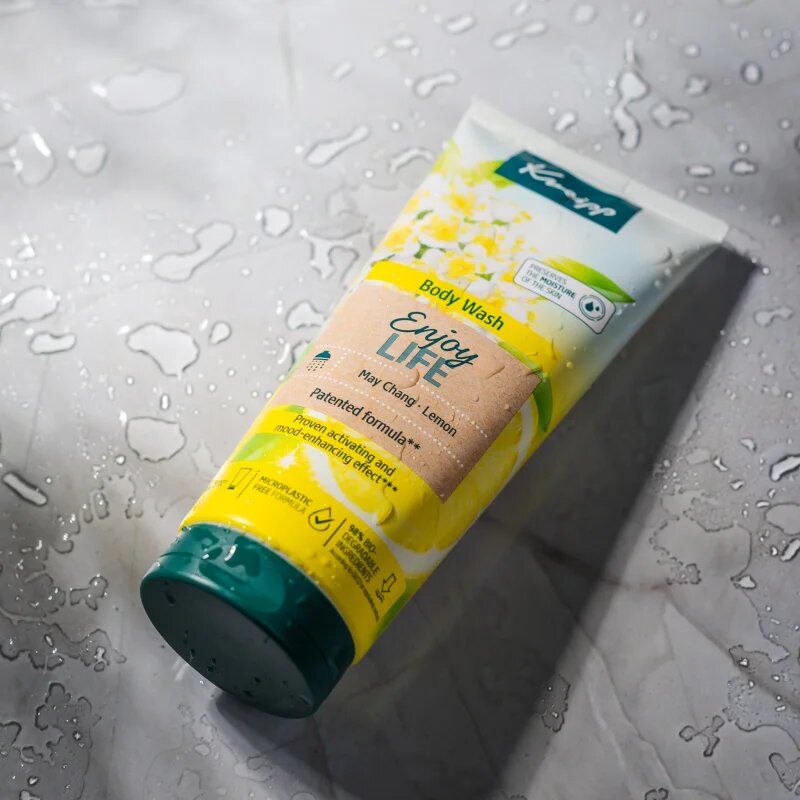 Kneipp Enjoy Life poživljajoči gel za prhanje Litsea Cubeba & Lemon 200 ml