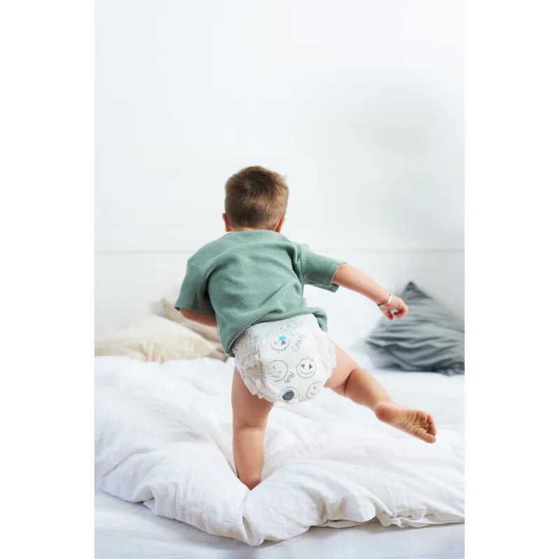 Kolorky Deluxe Velvet Pants Night Sleepy hlačne plenice za enkratno uporabo za noč L 8-13 kg 19 kos