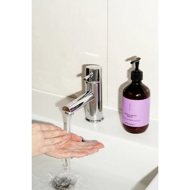 Kolorky Hand & Body Wash gel za umivanje za roke in telo Patchouli &Amber Vanilla 490 ml