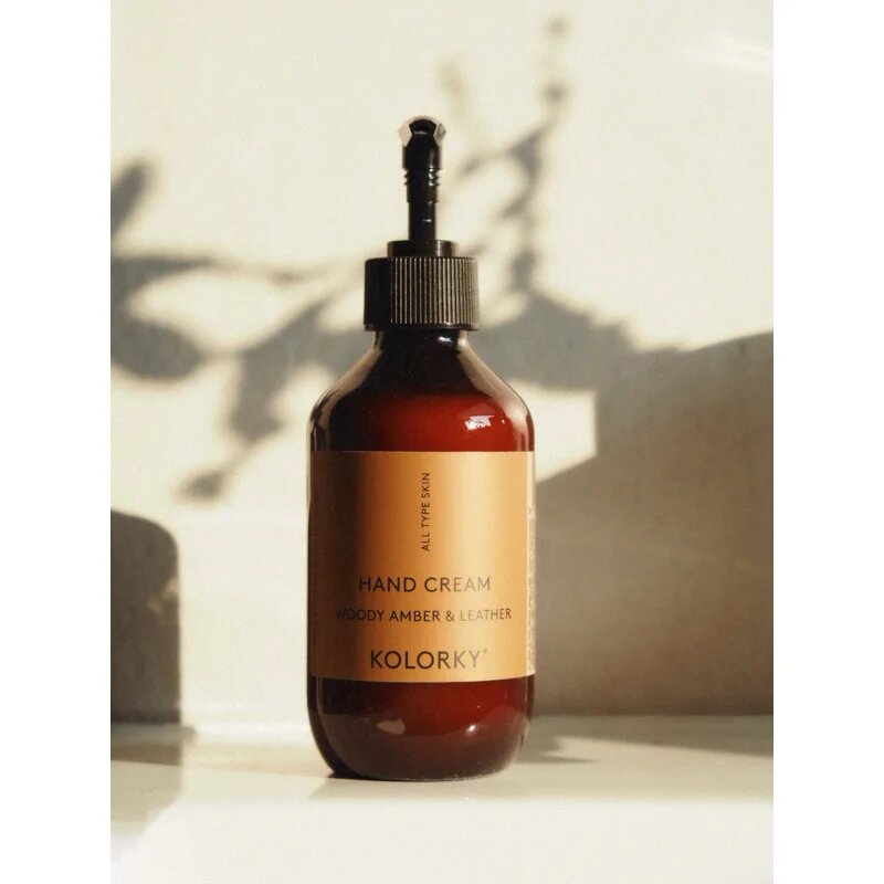 Kolorky Hand Cream krema za roke Woody Amber & Leather 270 ml
