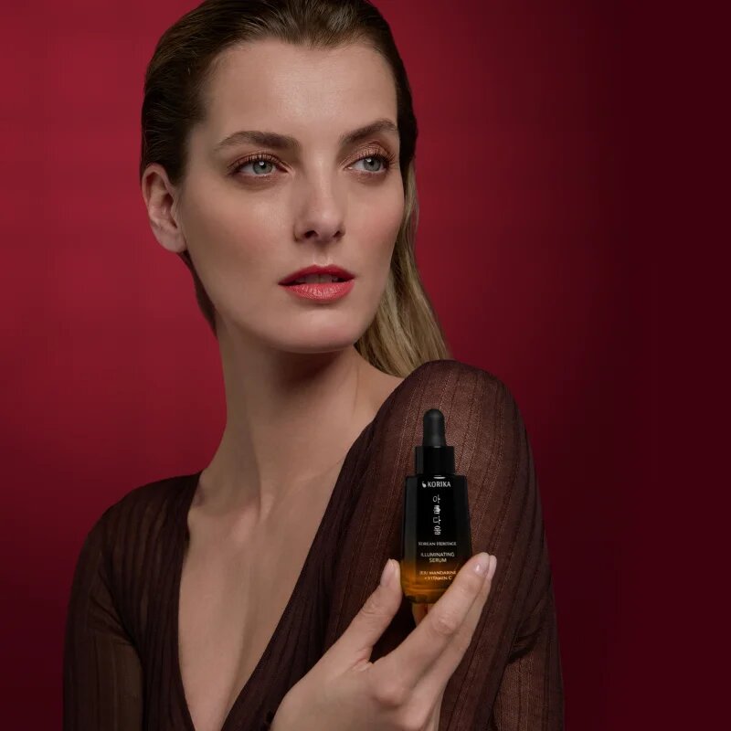 KORIKA Korean Heritage Jeju Mandarin + Vitamin C Premium Illuminating Serum serum za obraz (posvetlitveni) z vitaminom C 30 ml