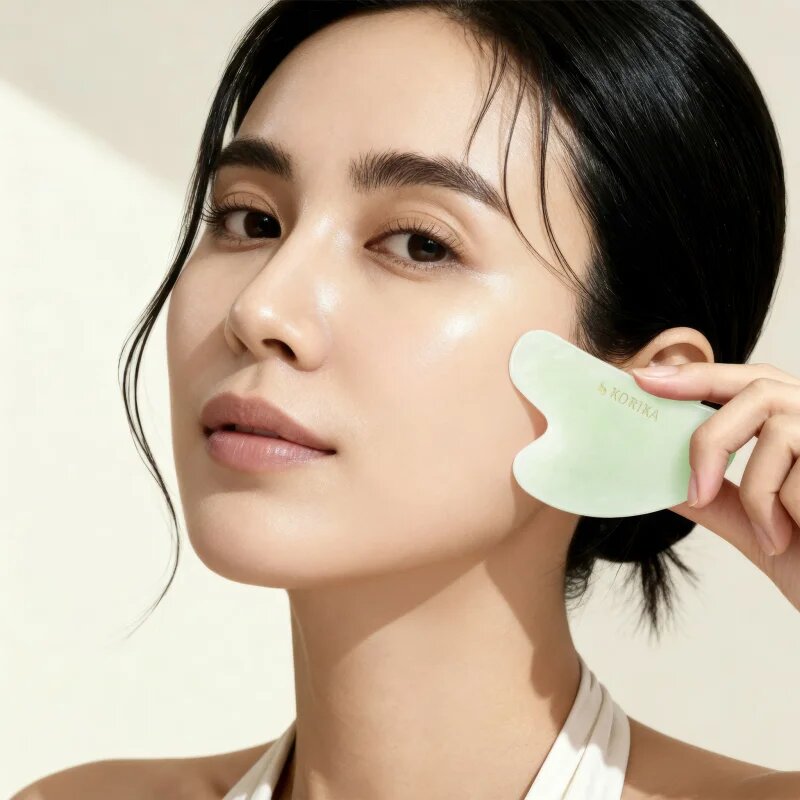 KORIKA Tools Gua Sha Green Jade Stone pripomoček za masažo za obraz 1 kos