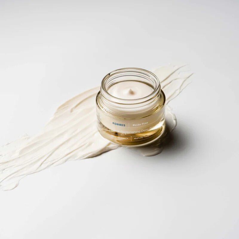 Korres White Pine Meno-Reverse™ dnevna vlažilna krema proti staranju kože 40 ml