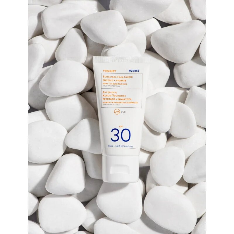 Korres Yoghurt Sunscreen krema za sončenje za obraz z visoko UV zaščito SPF 30 50 ml