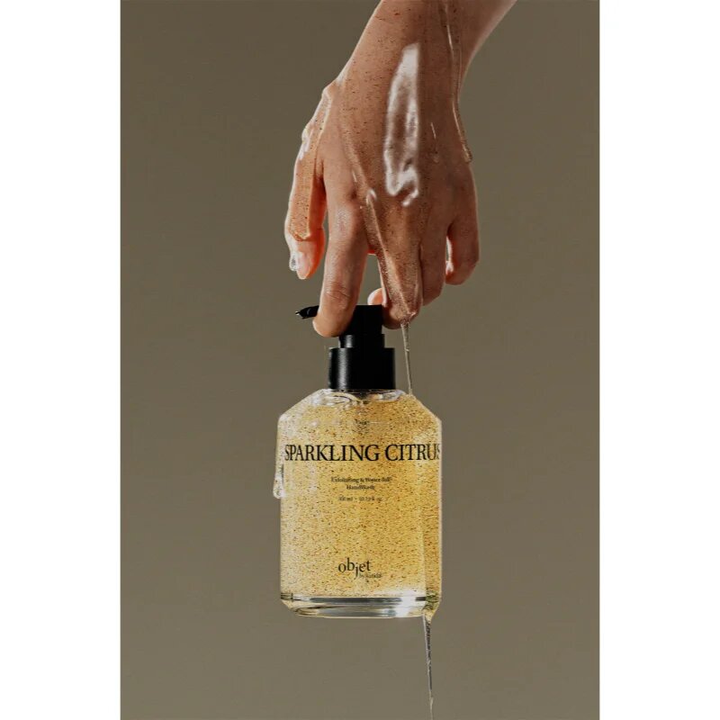 KUNDAL Objet Exfoliating & Waterfull Hand Wash Negovalno tekoče milo za roke z učinkom eksfoliacije z vonjem Sparkling Citrus 380 ml