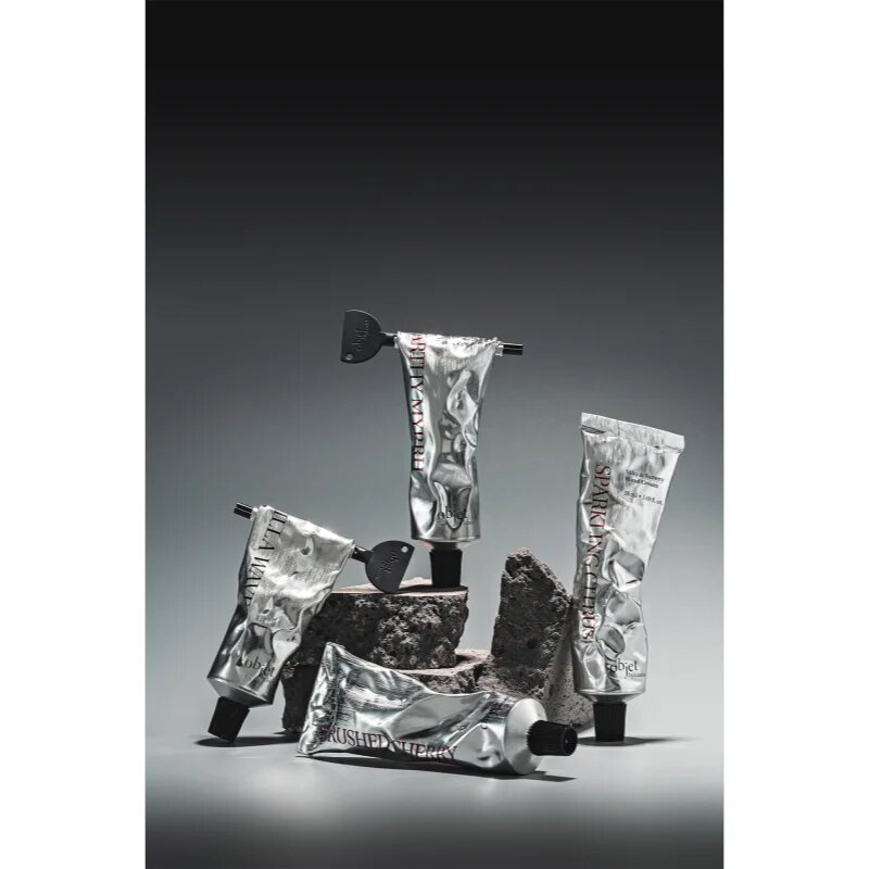 KUNDAL Objet Silky & Buttery Hand Cream negovalna krema za roke za prehrano in hidracijo z vonjem Earthy Myrrh 50 ml