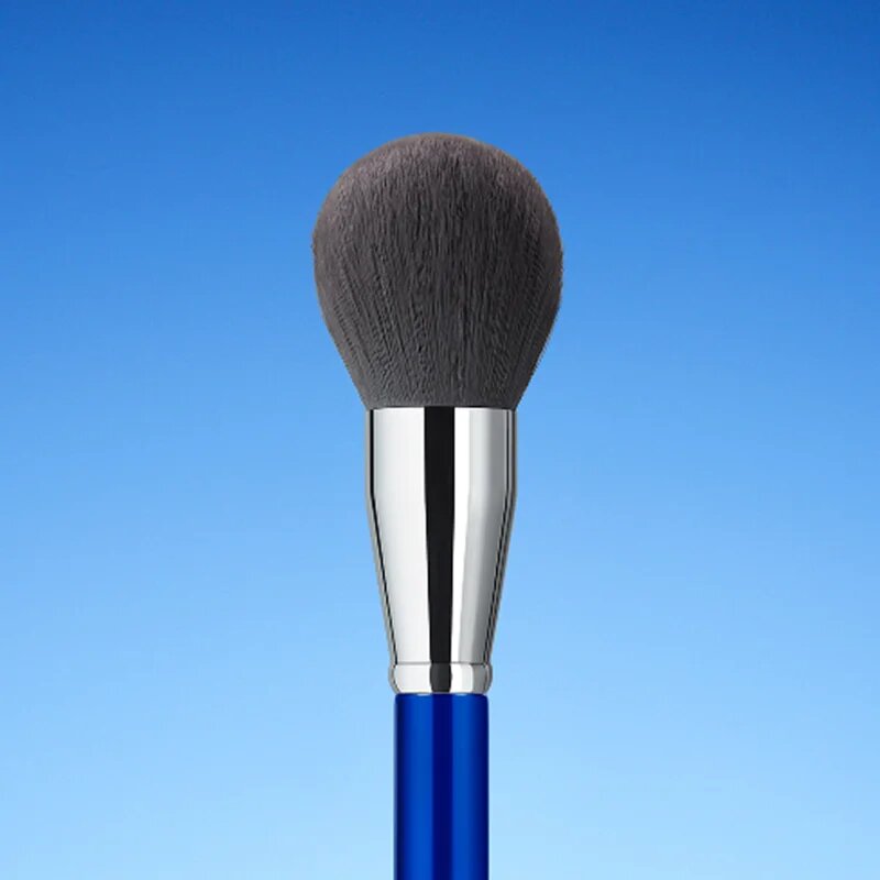 La Prairie Complexion Loose Powder Brush čopič za puder 1 kos