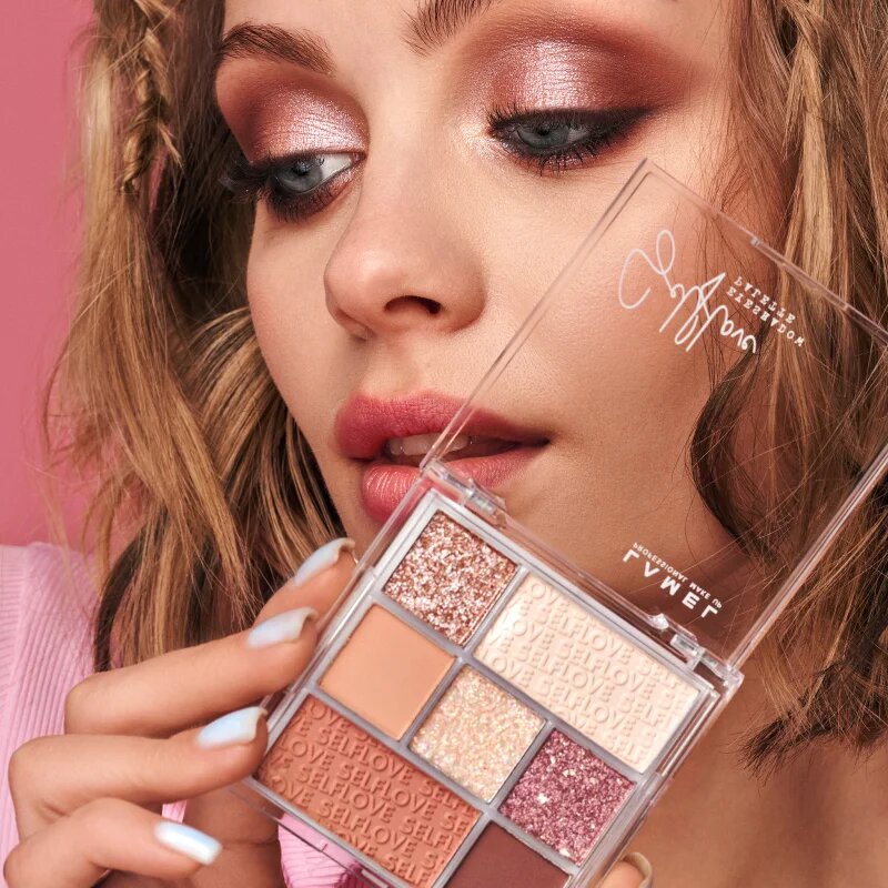 LAMEL Insta Selflove paleta senčil za oči #401 85 g