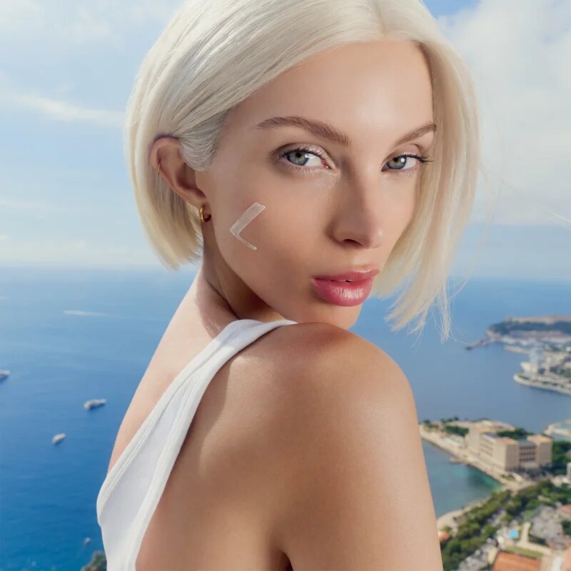 Lancaster Sun Perfect Air 50 Glow Booster ultra lahki zaščitni fluid za utrujeno kožo SPF 50 40 ml