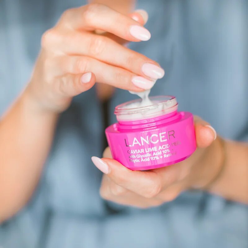 LANCER CAVIAR LIME ACID PEEL kremasti piling za osvetljevanje kože in hidratacijo 50 ml