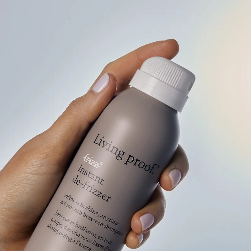 Living Proof No Frizz pršilo za glajenje proti krepastim lasem 208 ml