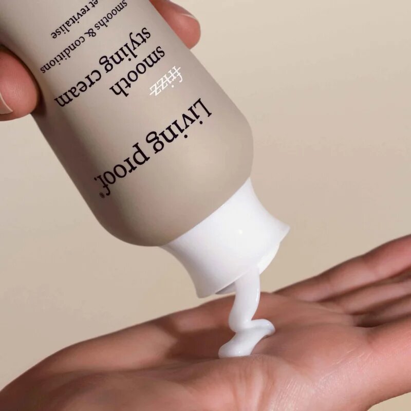 Living Proof No Frizz stiling krema proti krepastim lasem 60 ml