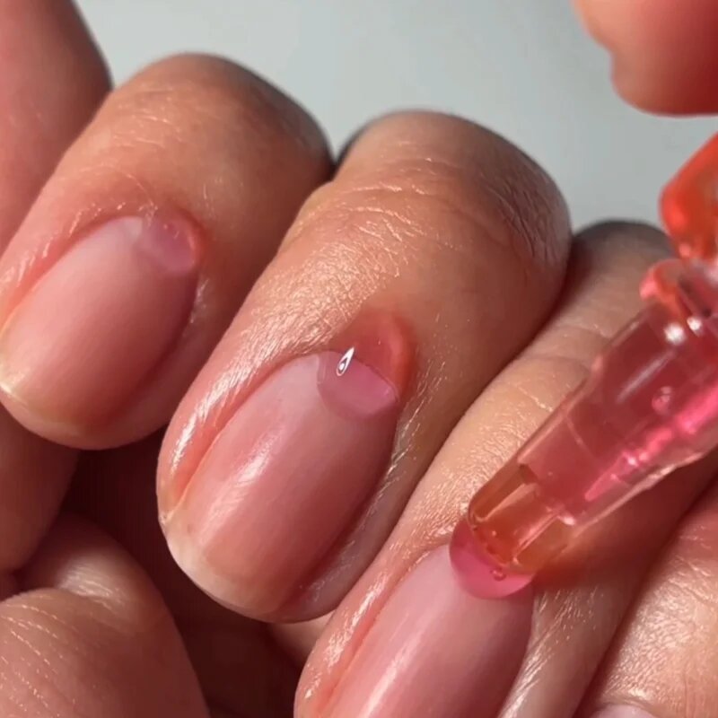 LONDONTOWN Kur Peptide Serum Concentrate regeneracijski serum za nohte in obnohtno kožo 10 ml