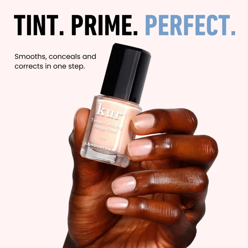 LONDONTOWN Kur Tinted Fortifying Ridge Filler gladilni podlak za nohte za suhe in krhke nohte odtenek Apricot Beige 12 ml