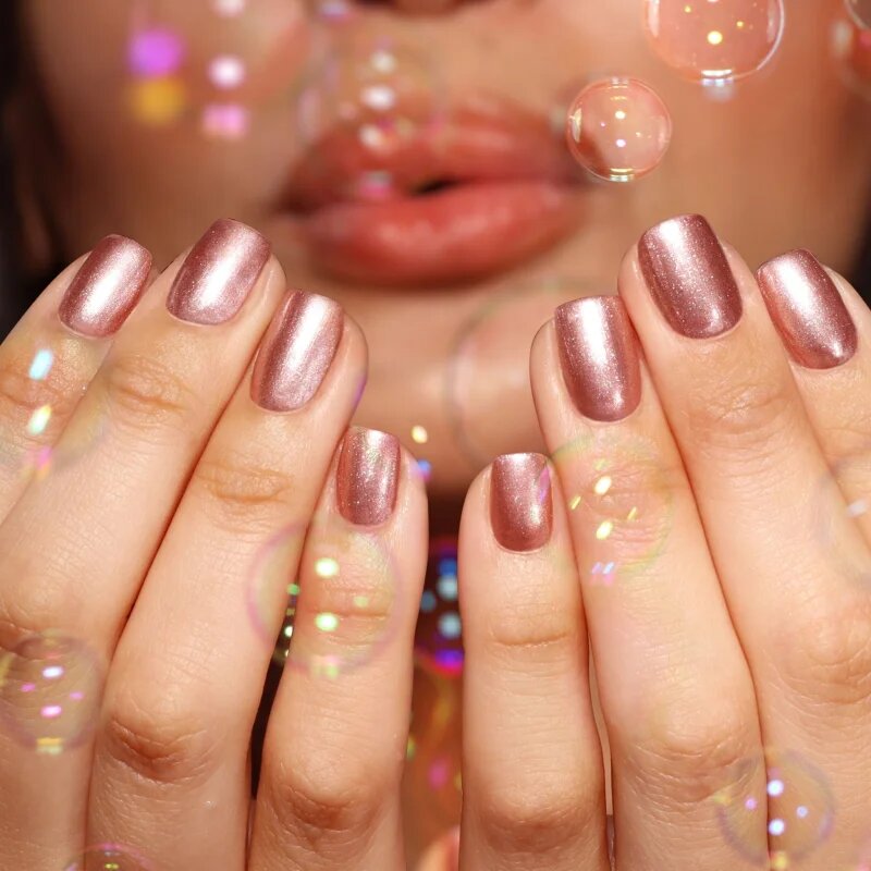 LONDONTOWN Lakur dolgoobstojen lak za nohte odtenek Extra Bubbles Please 12 ml