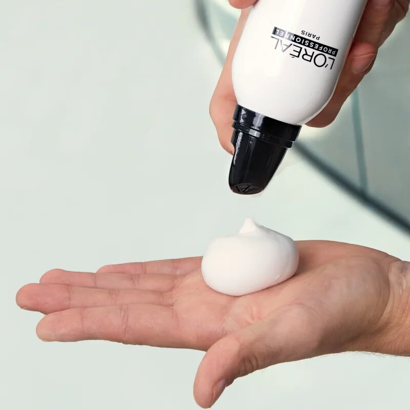 L’Oréal Professionnel Tecni.Art Full Volume Extra pena z močnim utrjevanjem za volumen 250 ml