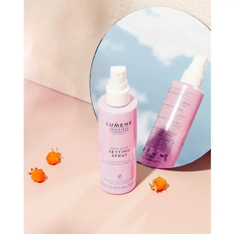 Lumene Invisible Illumination Dewy Glow posvetlitveno fiksacijsko pršilo 100 ml