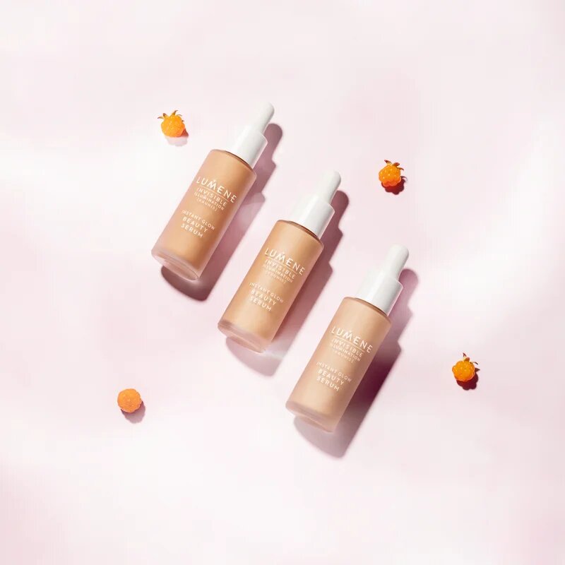 Lumene Invisible Illumination Instant Glow ultra lahka podlaga odtenek Universal Light 30 ml