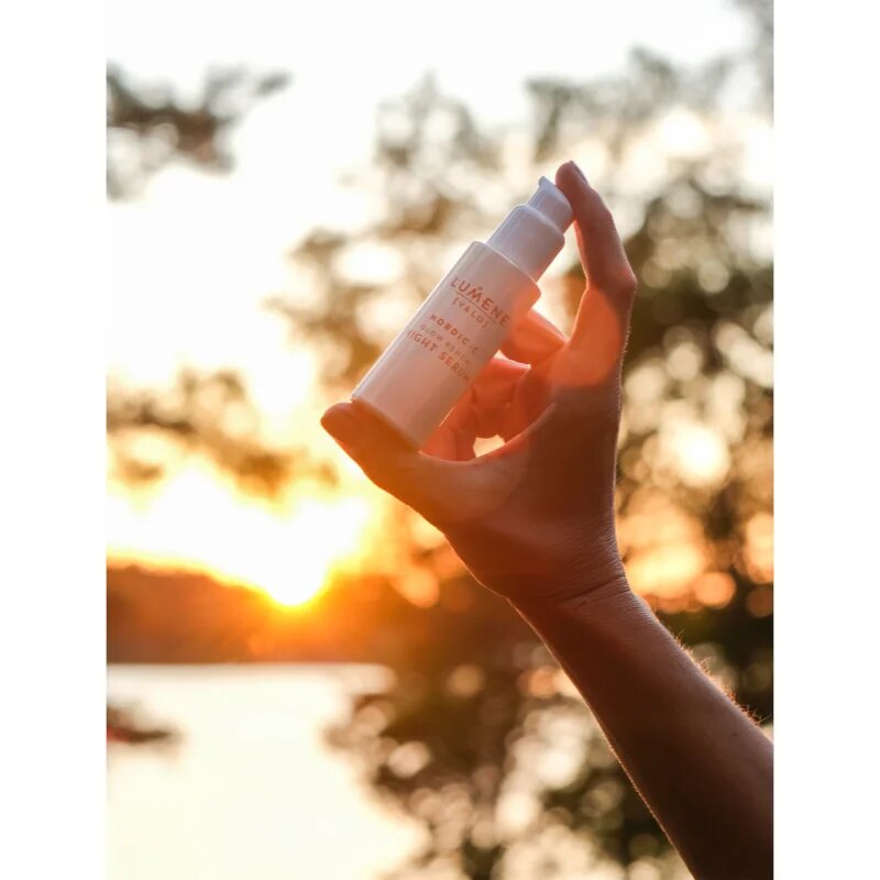 Lumene Nordic-C [VALO] Glow Renew nočni serum za posvetlitev in zgladitev kože 30 ml