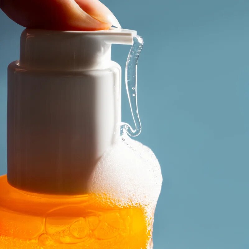 Lumene Nordic-C [VALO] nežni gel za umivanje z učinkom eksfoliacije 150 ml