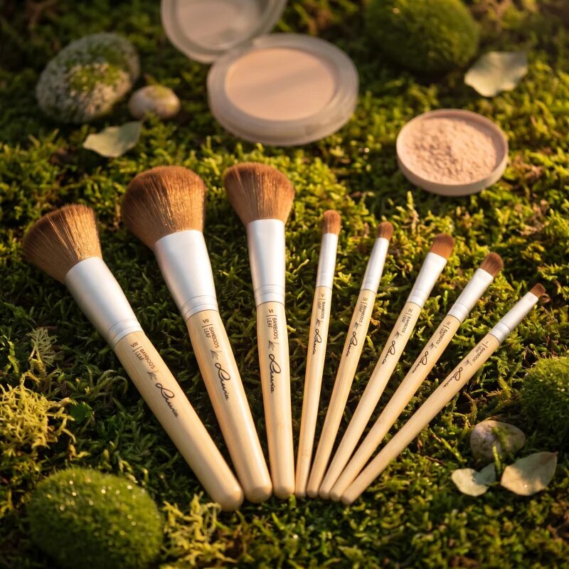 Luvia Cosmetics Bamboo’s Leaf Brush Set set čopičev z etuijem