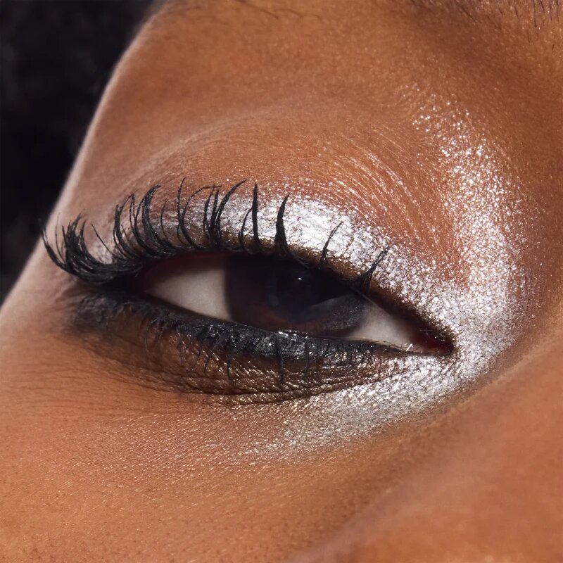 MAC Cosmetics Dazzleshadow Eyeshadow Stick kremasto senčila za oči v paličici odtenek Demure Diamonds 1.6 g