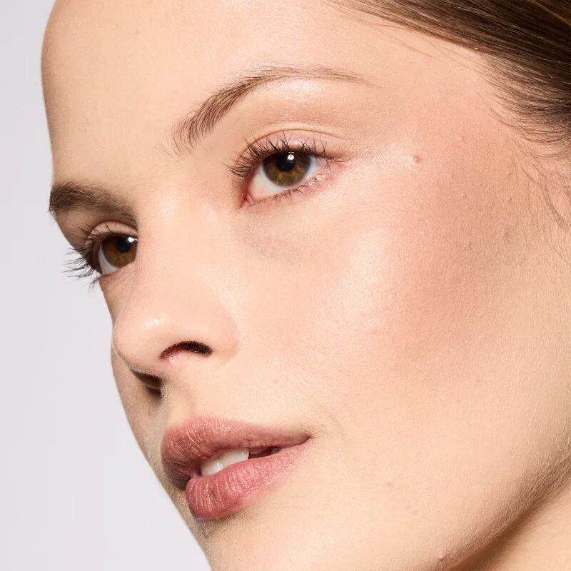 MAC Cosmetics Glow Play Bouncy Highlighter osvetljevalec odtenek Glowzone 7.5 g
