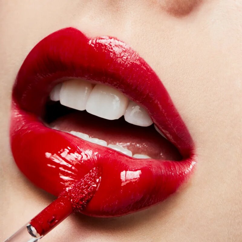 MAC Cosmetics Lipglass sijaj za ustnice odtenek Ruby Woo 31 ml
