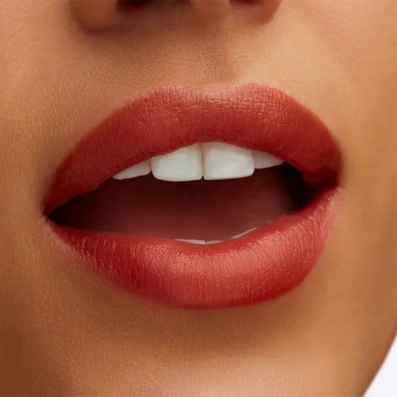 MAC Cosmetics Lustreglass Sheer-Shine Lipstick šminka z bleščečim finišem odtenek Local Celeb 3.5 g