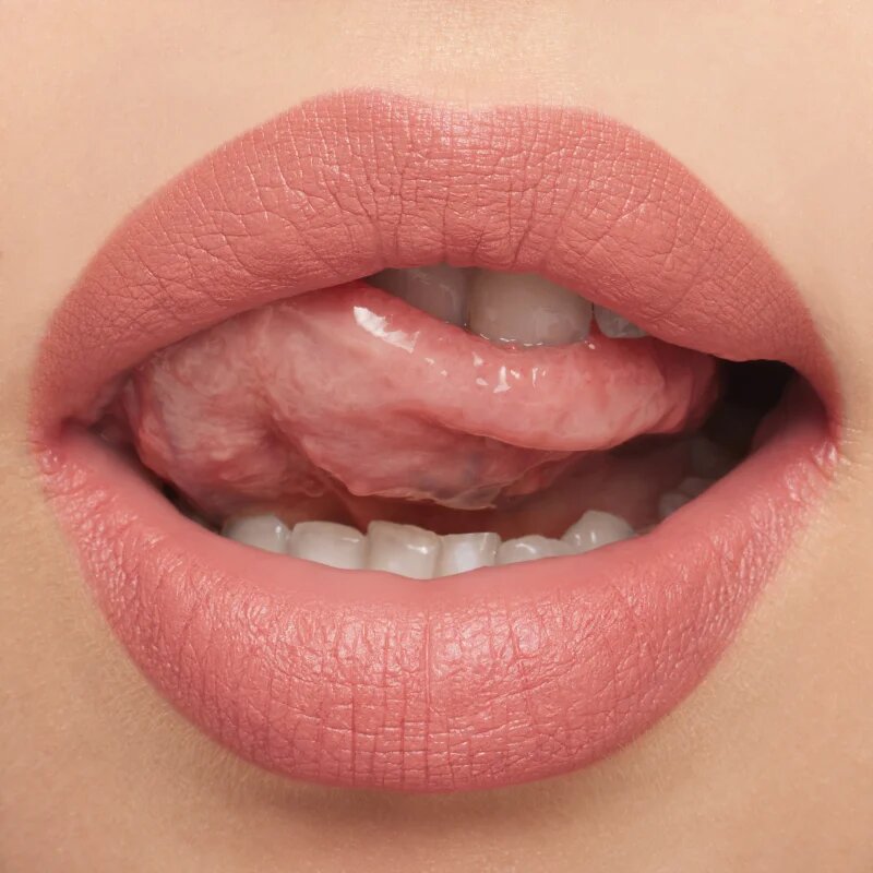 MAC Cosmetics MACximal Silky Matte Lipstick matirajoča šminka odtenek Kinda Sexy 35 g