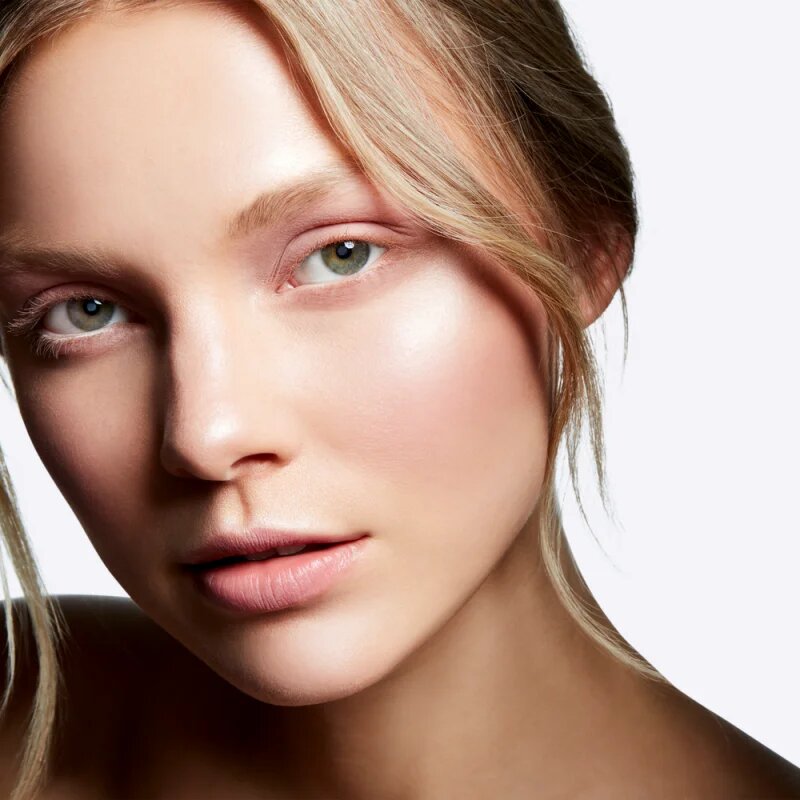 MAC Cosmetics Mineralize Skinfinish posvetlitveni pečeni puder odtenek Global Glow 10 g