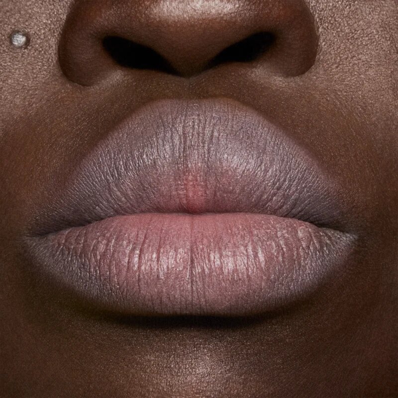 MAC Cosmetics Powder Kiss Hazy Matte matirajoča šminka odtenek Be My Bridesmaid 3.5 g