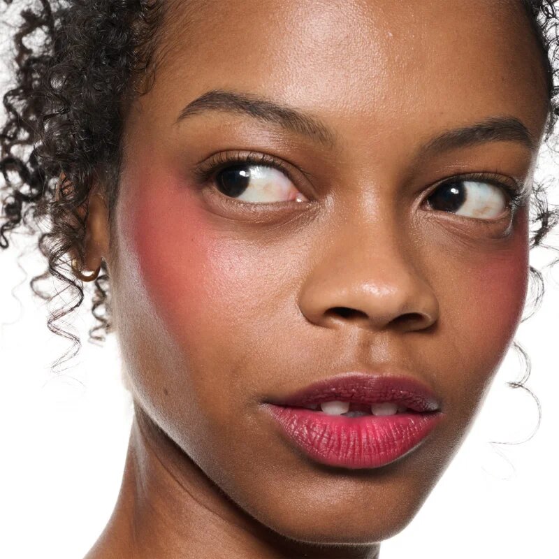 MAC Cosmetics Powder Kiss Lip + Cheek Mousse večnamensko ličilo za ustnice in lica odtenek M·A·CSmash 5 ml