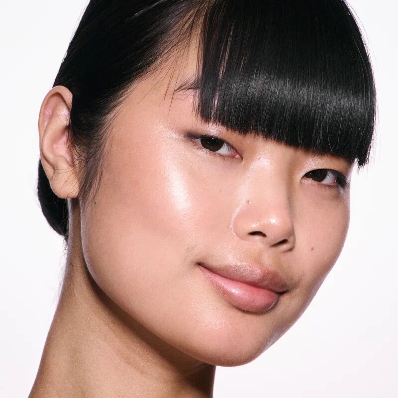 MAC Cosmetics Skinfinish Lightstruck tekoči osvetljevalec odtenek Bubbled Over 15 ml
