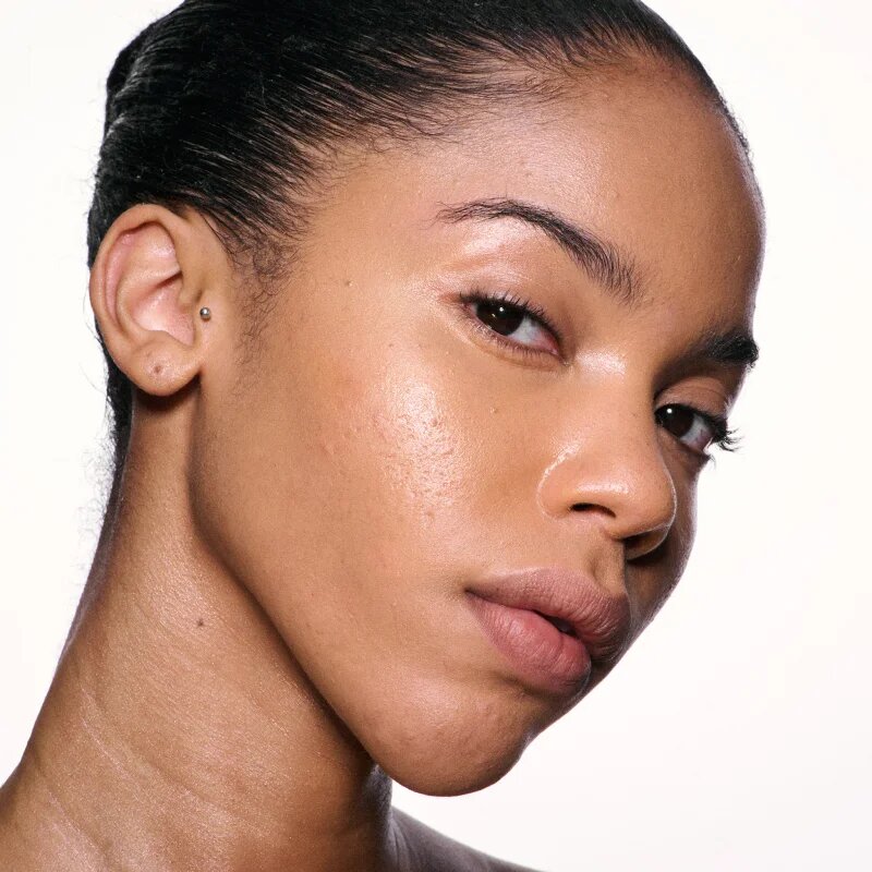 MAC Cosmetics Skinfinish Lightstruck tekoči osvetljevalec odtenek Extra Ordinary 15 ml