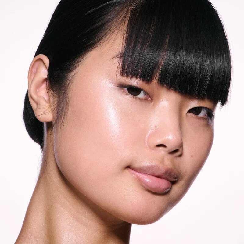MAC Cosmetics Skinfinish Lightstruck tekoči osvetljevalec odtenek Lightscape 15 ml