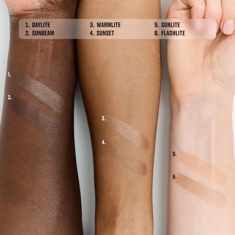 MAC Cosmetics Strobe Beam Bronzelighter tekoči bronzer s posvetlitvenim učinkom odtenek Daylite 4.3 ml
