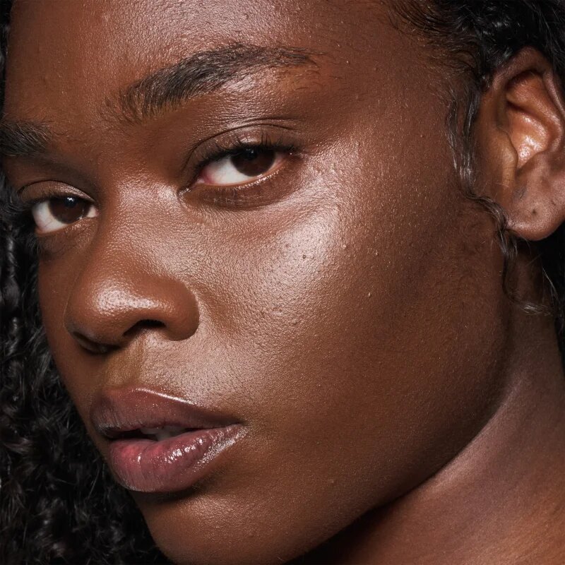 MAC Cosmetics Strobe Beam Bronzelighter tekoči bronzer s posvetlitvenim učinkom odtenek Daylite 4.3 ml
