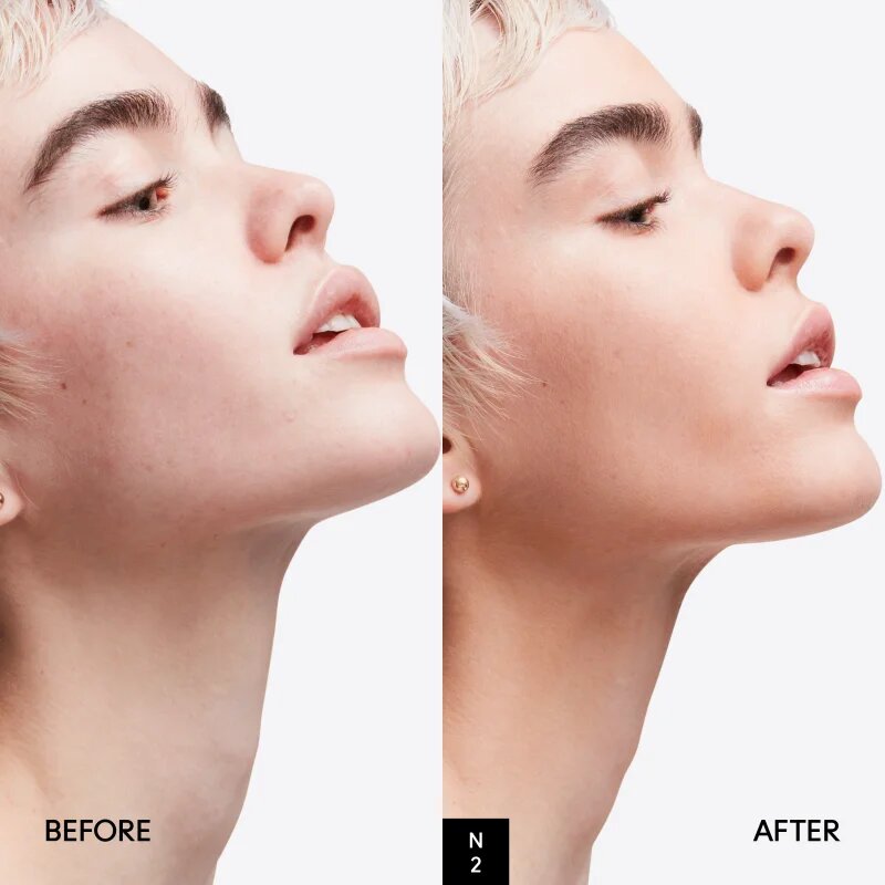 MAC Cosmetics Studio Radiance Face and Body Radiant Sheer Foundation lahek tekoči puder za obraz in telo odtenek N2 50 ml