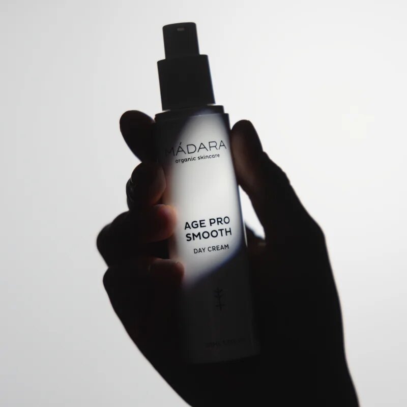 Mádara MÁDARA Age Pro Smooth dnevna vlažilna krema za zrelo kožo 50 ml