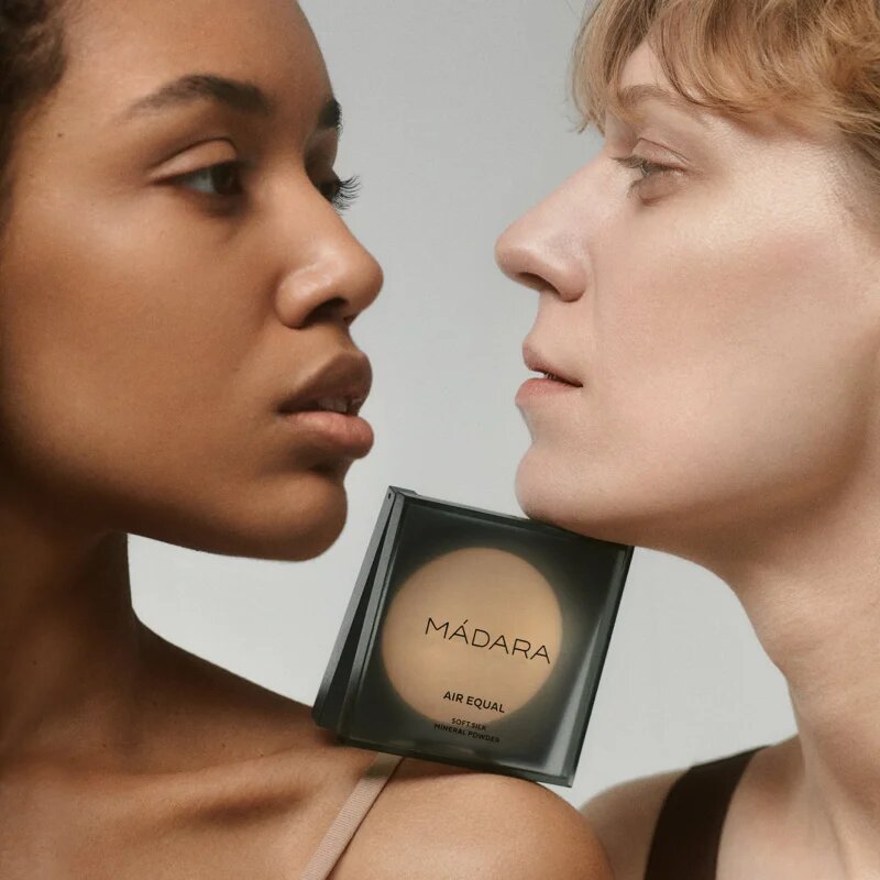 Mádara MÁDARA Air Equal mineralni puder odtenek #0 Translucent 9 g