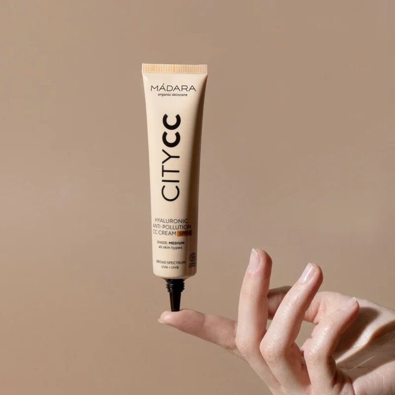Mádara MÁDARA City CC CC krema za poenoten ten kože SPF 15 odtenek Light 40 ml