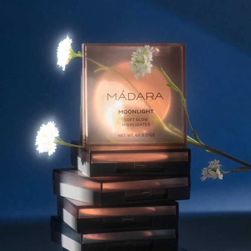 Mádara MÁDARA MOONLIGHT Soft Glow Mineral Highlighter osvetljevalec odtenek STARDUST 6 g