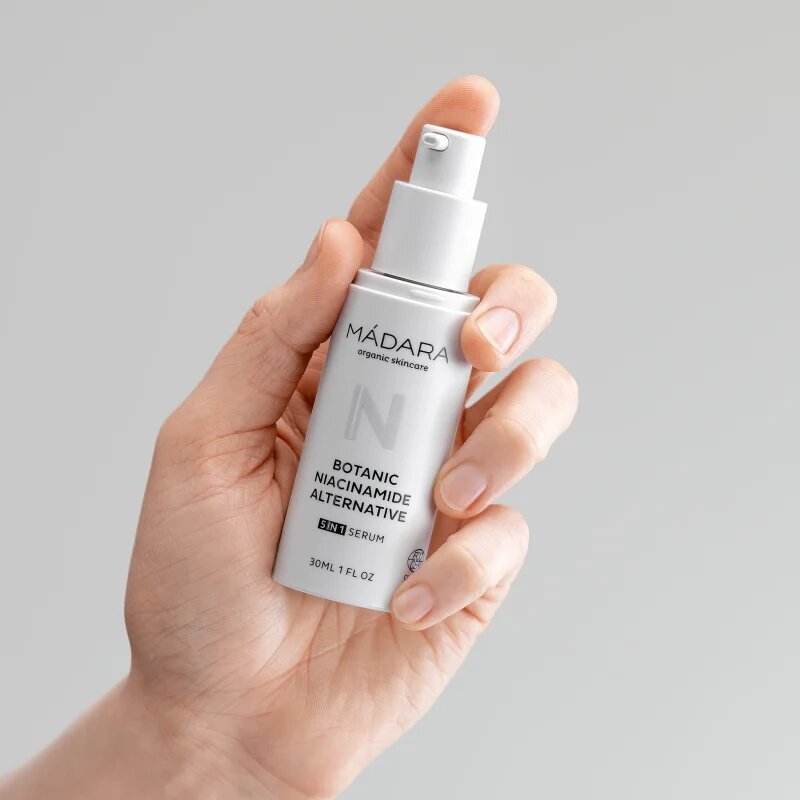 Mádara MÁDARA Niacinamide Alternative serum za obraz 5 v 1 30 ml