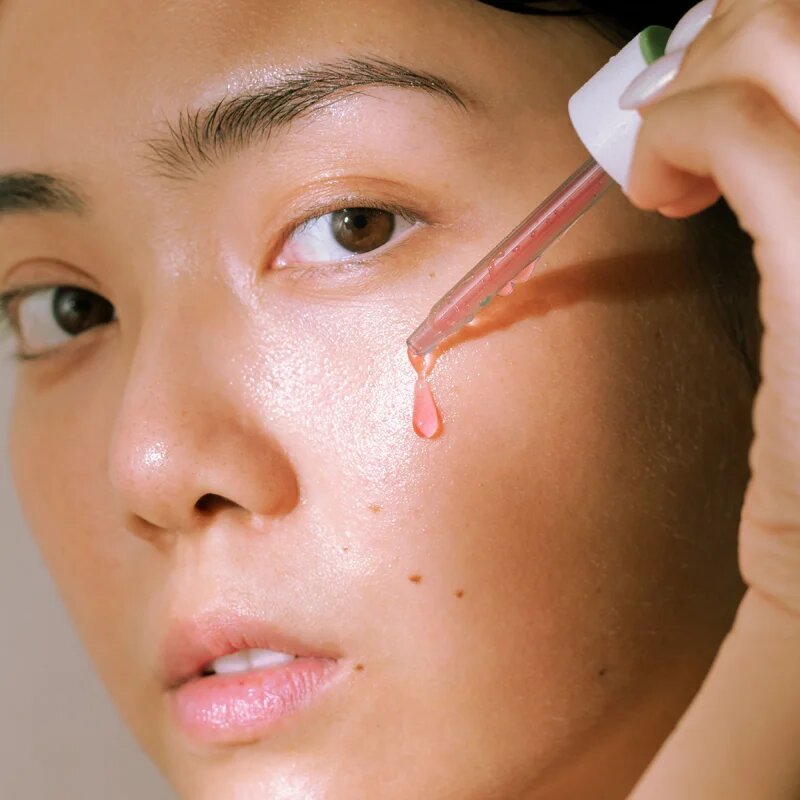Mádara MÁDARA Peel hialuronski serum s piling učinkom 30 ml