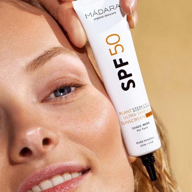 Mádara MÁDARA SPF50 krema za sončenje za obraz SPF 50 40 ml
