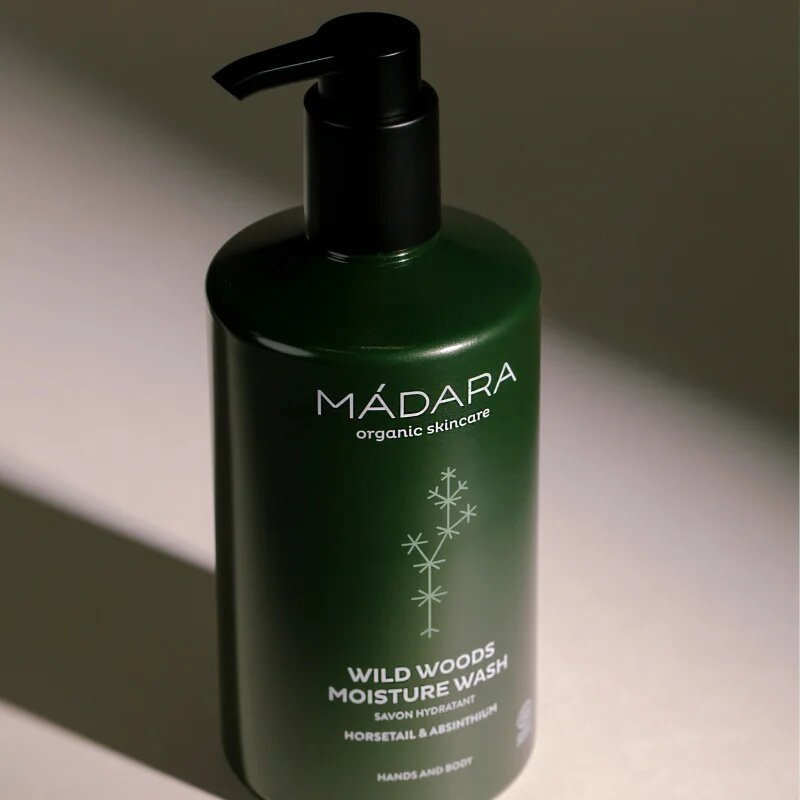 Mádara MÁDARA Wild Woods osvežujoč gel za prhanje za roke in telo 500 ml