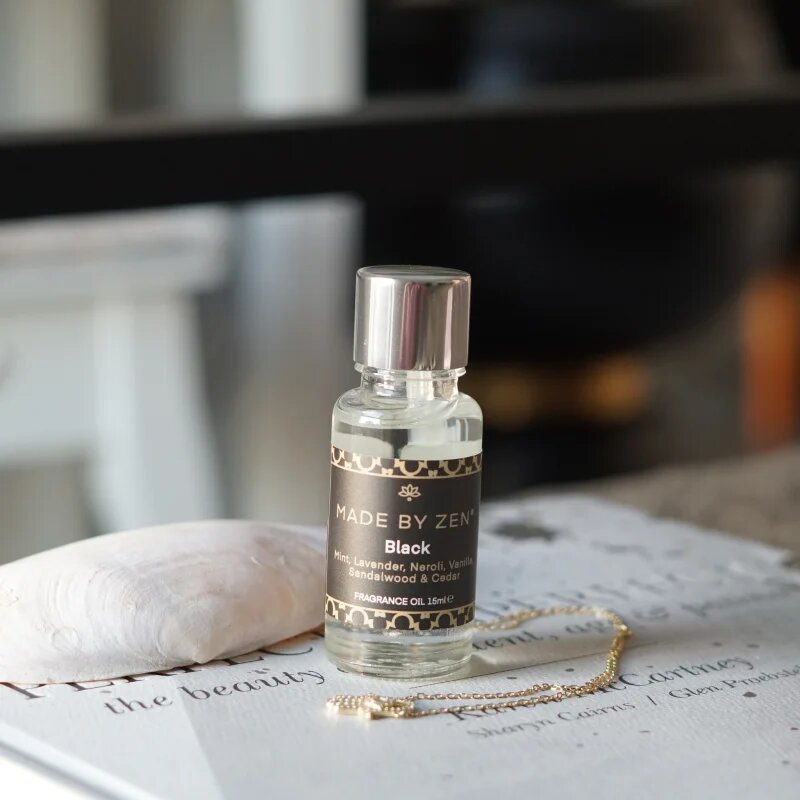 MADE BY ZEN Black dišavno olje 15 ml
